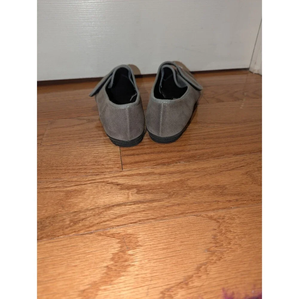 Minimalist Normcore Gray Suede Comfort Flats Mary Jane‎ Daniel Green 7.5 USA